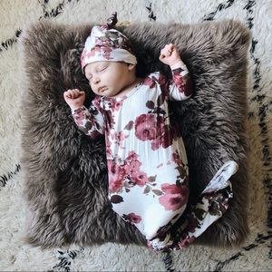 COZY’S NB knotted gown AND knotted hat: Ivory Rose